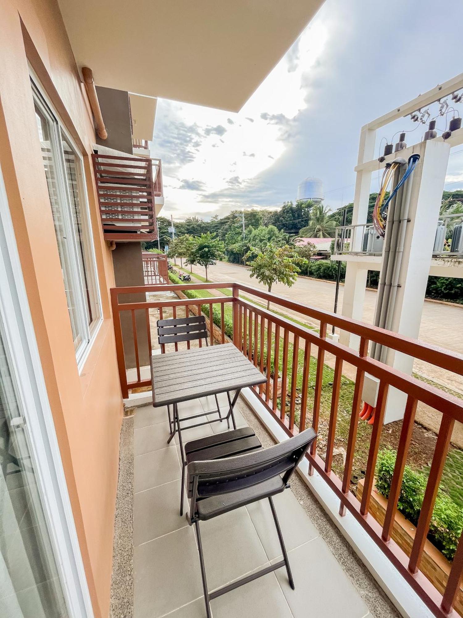 2 Bedroom And Studio Apartments With Private Pool And Gym In Vista Manors Verdant 푸에르토프린세사 외부 사진