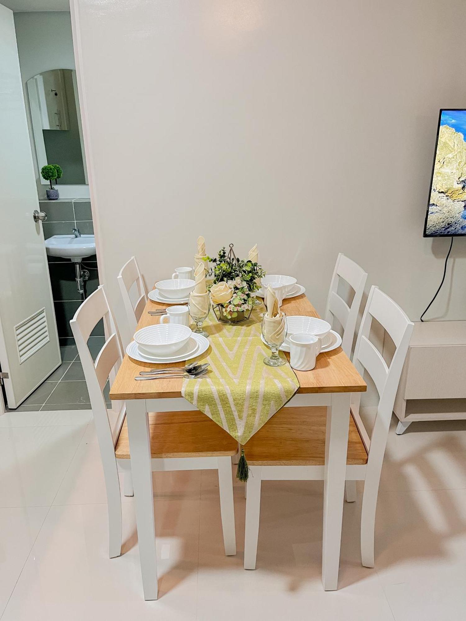 2 Bedroom And Studio Apartments With Private Pool And Gym In Vista Manors Verdant 푸에르토프린세사 외부 사진