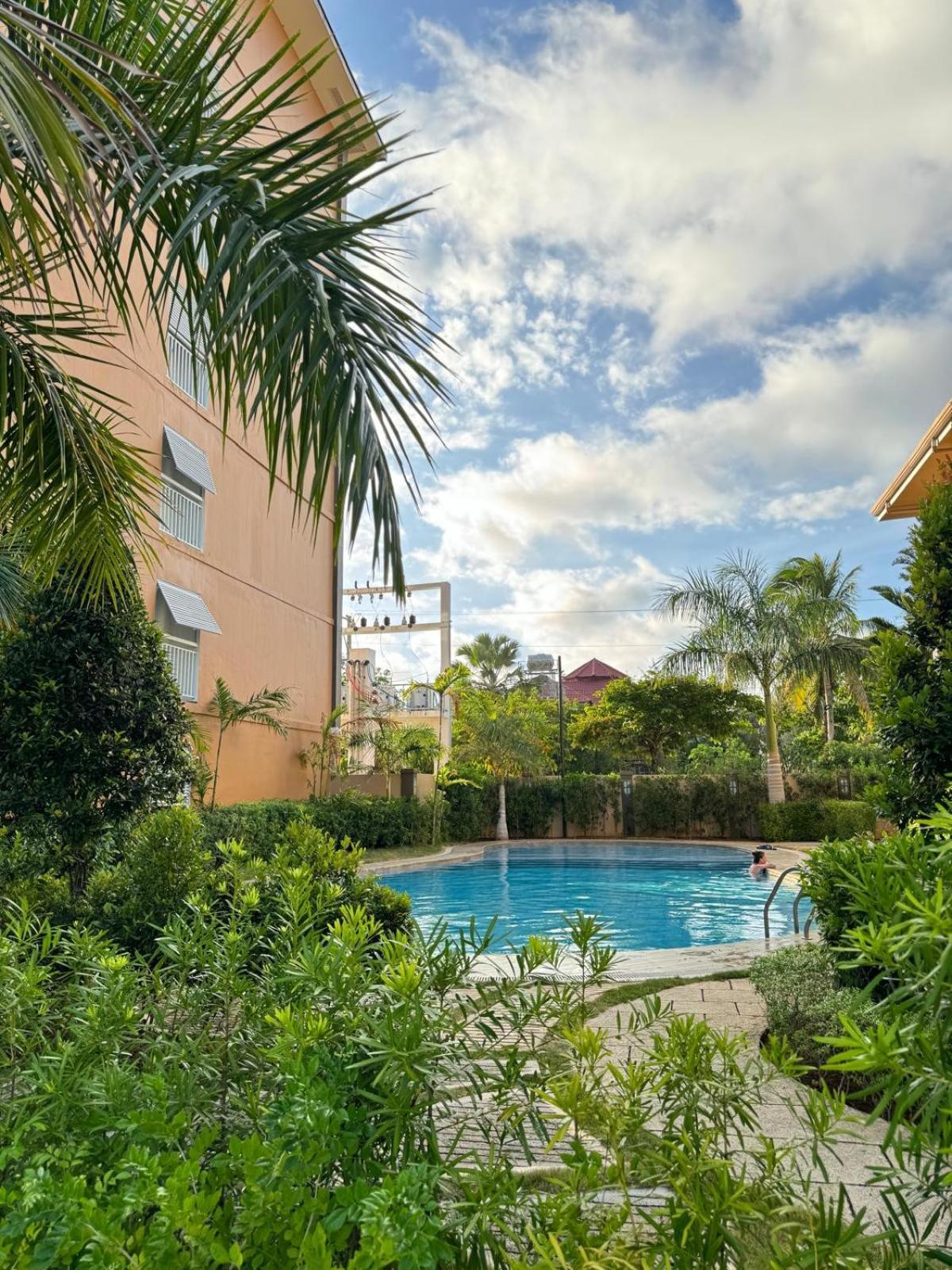 2 Bedroom And Studio Apartments With Private Pool And Gym In Vista Manors Verdant 푸에르토프린세사 외부 사진