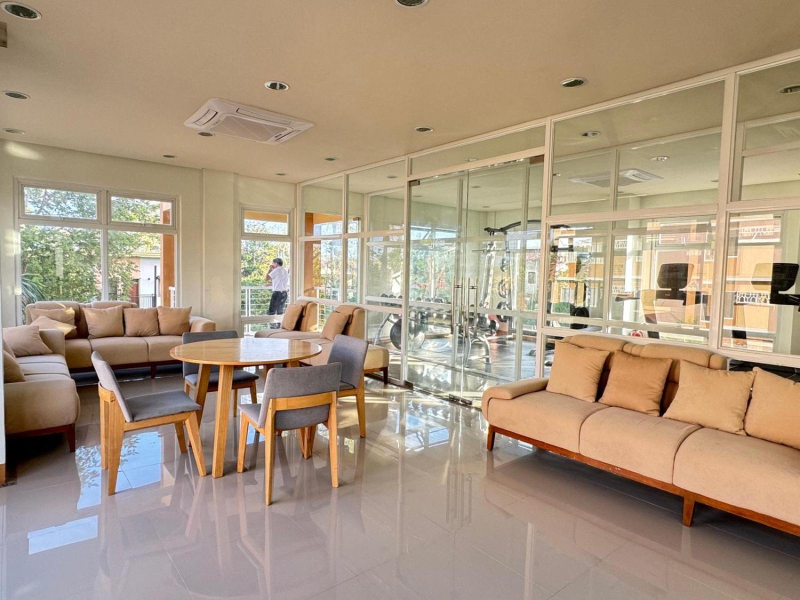 2 Bedroom And Studio Apartments With Private Pool And Gym In Vista Manors Verdant 푸에르토프린세사 외부 사진